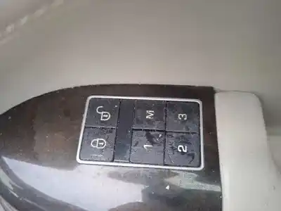 Здавання транспортного засобу land rover range rover autobiography року 2013 потужний 448dt