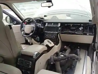Здавання транспортного засобу land rover range rover autobiography року 2013 потужний 448dt