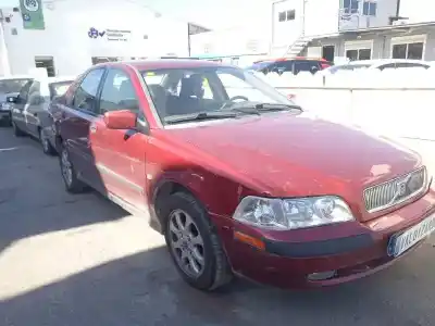 Vehicul casat VOLVO S40 BERLINA 1.8i al anului 2001 alimentat B4184SJ