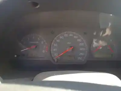 Veículo de Sucata volvo s40 berlina 1.8i do ano 2001 alimentado b4184sj