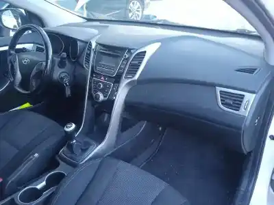 Vehículo de desguace hyundai                                            i30 (gd)                                                                                                                                                                                                                                                   classic                                                                                                                                                                                                                                                    del año 2013 con motor d4fc