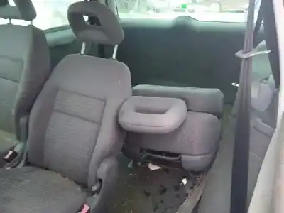 Vehicul casat seat alhambra (7v9) 1.9 tdi al anului 2002 alimentat auy