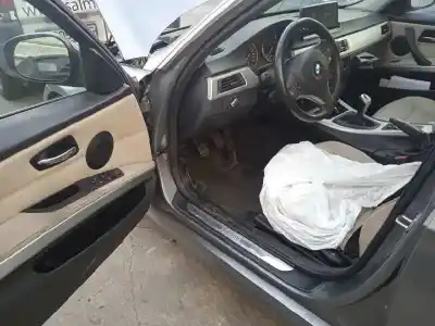 Scrapping Vehicle bmw serie 3 touring (e91) 318d of the year 2011 powered n47d20c