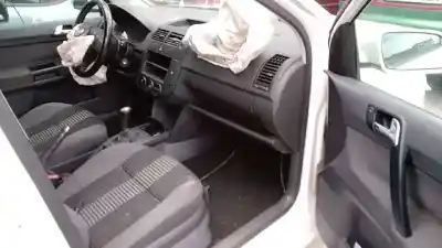 Scrapping Vehicle volkswagen polo (9n3) 1.4 16v of the year 2009 powered bud