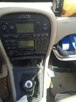 Scrapping Vehicle jaguar x-type 2.0 v6 of the year 2002 powered yb