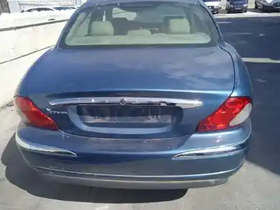 Scrapping Vehicle jaguar x-type 2.0 v6 of the year 2002 powered yb