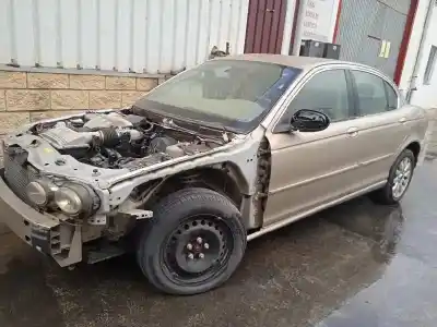 Verschrottungsfahrzeug JAGUAR X-TYPE I (X400) 2.5 V6 A las 4 ruedas des Jahres 2001 angetrieben XB