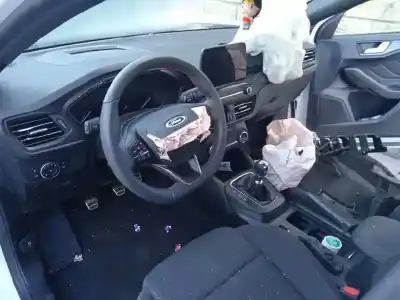 Sloopvoertuig ford focus lim. st-line van het jaar 2020 aangedreven b7da