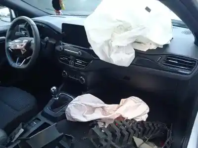 Sloopvoertuig ford focus lim. st-line van het jaar 2020 aangedreven b7da