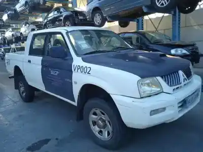 Veicolo di demolizione MITSUBISHI L 200 (K6/7) 2.5 TD CAT dell'anno 2005 alimentato 4D56