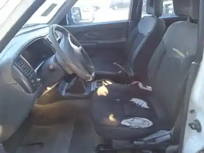 Veicolo di demolizione mitsubishi l 200 (k6/7) 2.5 td cat dell'anno 2005 alimentato 4d56