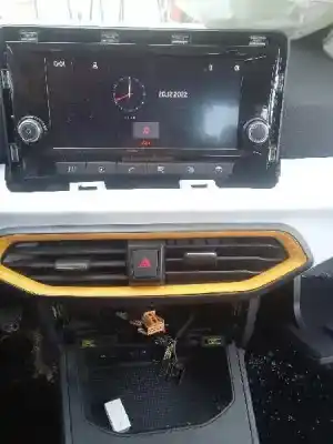 Здавання транспортного засобу seat ibiza (kj1) style року 2022 потужний dlaa