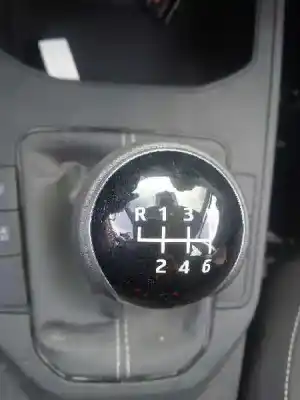 Здавання транспортного засобу seat ibiza (kj1) style року 2022 потужний dlaa