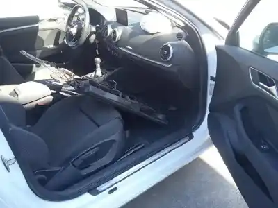 Veicolo di demolizione audi a3 (8vk) basic dell'anno 2017 alimentato cxxb