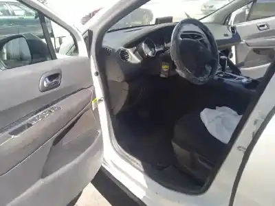 Sloopvoertuig peugeot 3008 premium van het jaar 2010 aangedreven 9hz