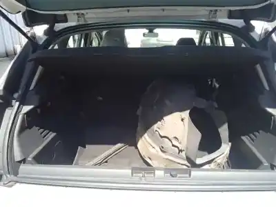 Sloopvoertuig peugeot 3008 premium van het jaar 2010 aangedreven 9hz