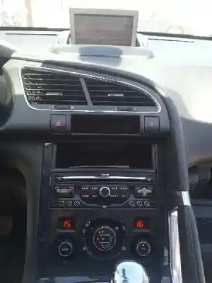 Sloopvoertuig peugeot 3008 premium van het jaar 2010 aangedreven 9hz