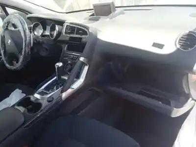 Sloopvoertuig peugeot 3008 premium van het jaar 2010 aangedreven 9hz