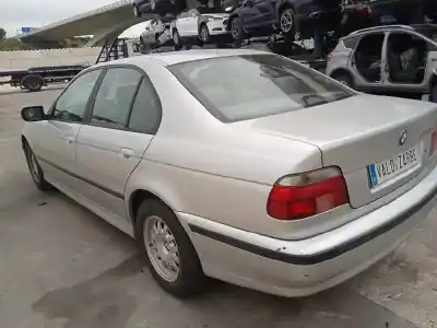 Veículo de Sucata bmw serie 5 berlina (e39) 530d do ano 1999 alimentado 306d1