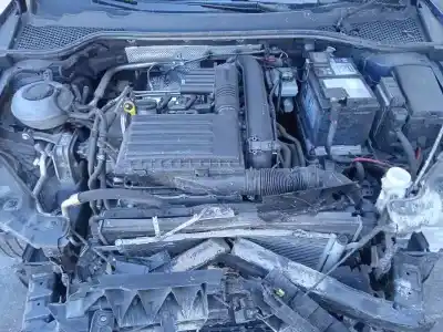 Veículo de Sucata seat leon (5f1) 1.4 16v tsi do ano 2017 alimentado czca