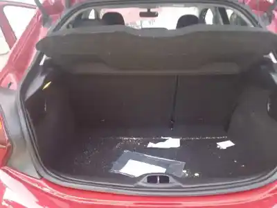 Veículo de Sucata peugeot 208 i (ca_, cc_) 1.2 vti 82 do ano 2016 alimentado hm01