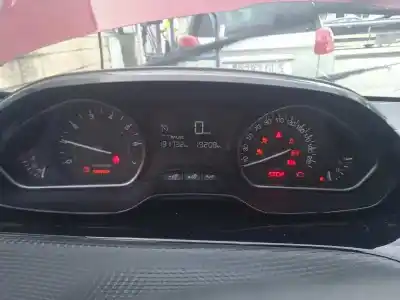 Veículo de Sucata peugeot 208 i (ca_, cc_) 1.2 vti 82 do ano 2016 alimentado hm01