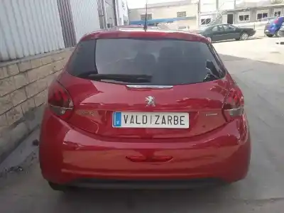 Veículo de Sucata peugeot 208 i (ca_, cc_) 1.2 vti 82 do ano 2016 alimentado hm01