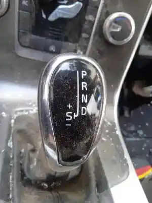 Veículo de Sucata volvo v60 kombi 2.0 diesel cat do ano 2016 alimentado d4204t20