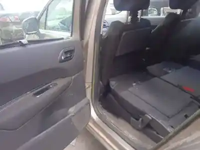Здавання транспортного засобу peugeot 5008 (0e/0a) desde 05/2009 1.6 hdi року 2011 потужний 9h05