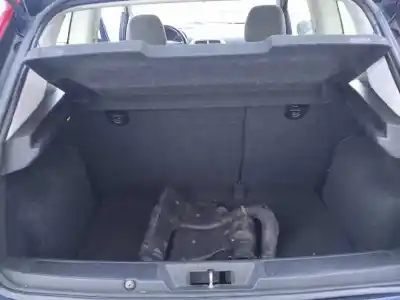 Veículo de Sucata fiat grande punto (199) 1.3 16v jtd cat do ano 2007 alimentado 199a2000