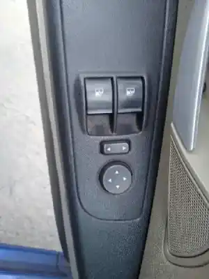 Veículo de Sucata fiat grande punto (199) 1.3 16v jtd cat do ano 2007 alimentado 199a2000