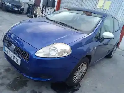 Veículo de Sucata fiat grande punto (199) 1.3 16v jtd cat do ano 2007 alimentado 199a2000