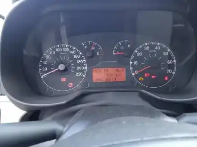 Veículo de Sucata fiat grande punto (199) 1.3 16v jtd cat do ano 2007 alimentado 199a2000