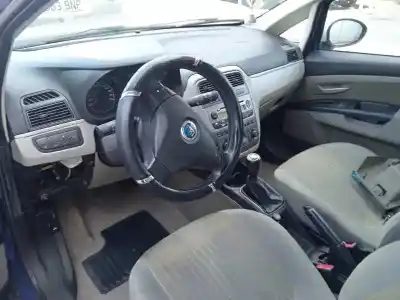 Veículo de Sucata fiat grande punto (199) 1.3 16v jtd cat do ano 2007 alimentado 199a2000