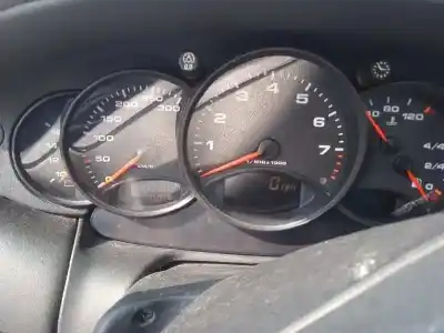 Scrapping Vehicle porsche 911 (typ 996) carrera 4 cabrio of the year 1998 powered m9601