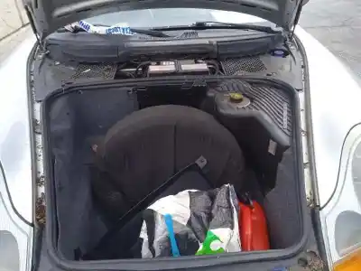 Scrapping Vehicle porsche 911 (typ 996) carrera 4 cabrio of the year 1998 powered m9601