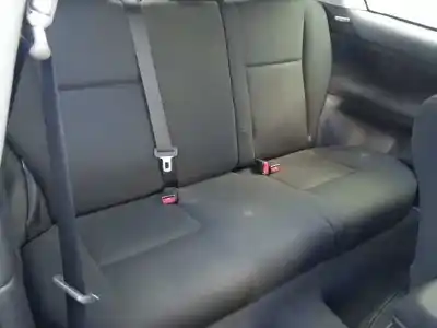 Veicolo di demolizione toyota corolla (_e12_) 2.0 d-4d (cde120r_ cde120l_) dell'anno 2004 alimentato 1cdftv