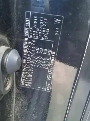 Veicolo di demolizione toyota corolla (_e12_) 2.0 d-4d (cde120r_ cde120l_) dell'anno 2004 alimentato 1cdftv