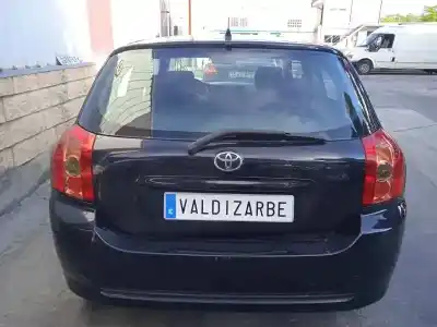 Veicolo di demolizione toyota corolla (_e12_) 2.0 d-4d (cde120r_ cde120l_) dell'anno 2004 alimentato 1cdftv