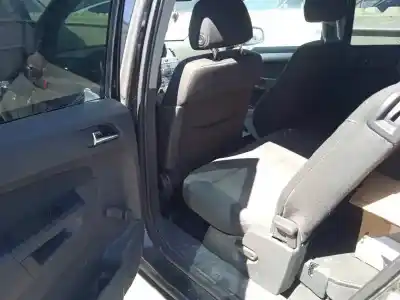 Veículo de Sucata opel zafira b 1.7 16v cdti do ano 2009 alimentado z17dtr
