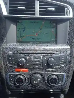 Véhicule à la ferraille citroen c4 lim. collection de l'année 2012 alimenté 9hr