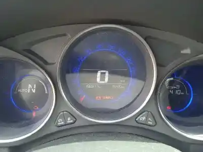 Véhicule à la ferraille citroen c4 lim. collection de l'année 2012 alimenté 9hr