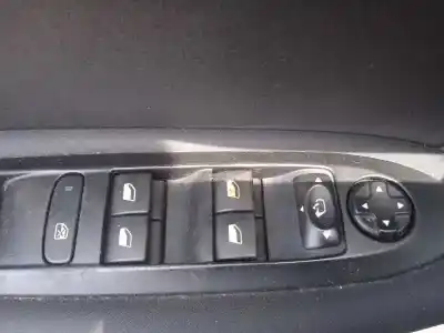 Véhicule à la ferraille citroen c4 lim. collection de l'année 2012 alimenté 9hr