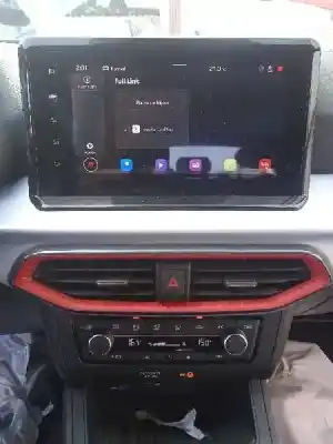 Véhicule à la ferraille seat ibiza (kj1) fr de l'année 2022 alimenté dlaa