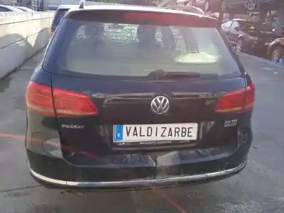 Sloopvoertuig volkswagen passat variant (365) edition bluemotion van het jaar 2014 aangedreven cffb