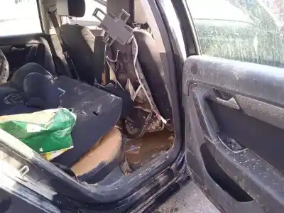 Sloopvoertuig volkswagen passat variant (365) edition bluemotion van het jaar 2014 aangedreven cffb