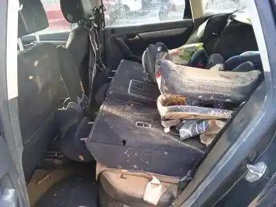 Sloopvoertuig volkswagen passat variant (365) edition bluemotion van het jaar 2014 aangedreven cffb