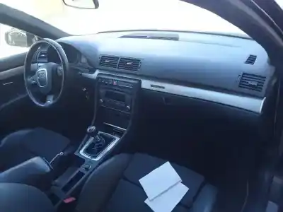 Veículo de Sucata audi a4 berlina (8e) 2.0 tdi quattro (dpf) (125kw) do ano 2007 alimentado brd