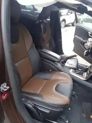 Veicolo di demolizione volvo v40 cross country pro dell'anno 2019 alimentato b4154t4