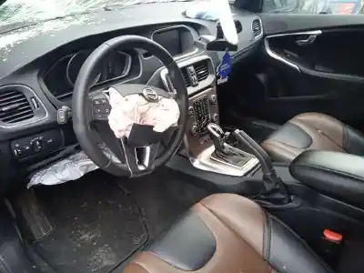 Veicolo di demolizione volvo v40 cross country pro dell'anno 2019 alimentato b4154t4